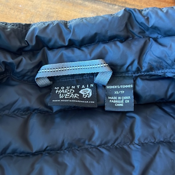 Mountain Hardwear Lightweight Down Jacket - Picture 4 of 10